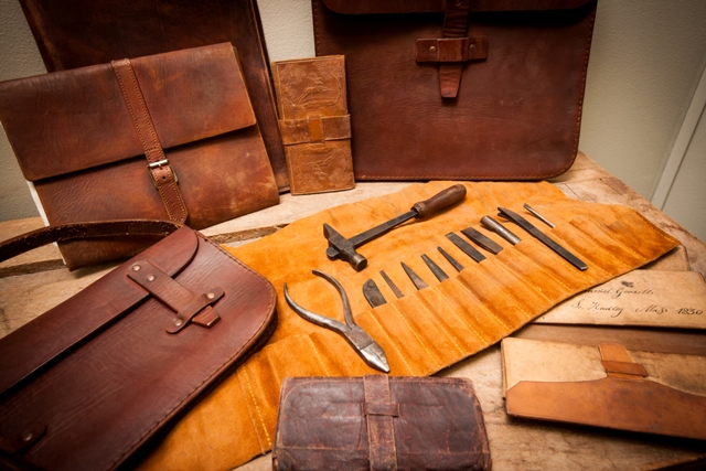 Billfolds, Document Cases, Leather Roll Out Tool Kit